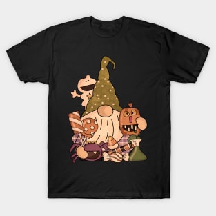 Vintage Retro Halloween Gnomes Pumpkin Candies T-Shirt